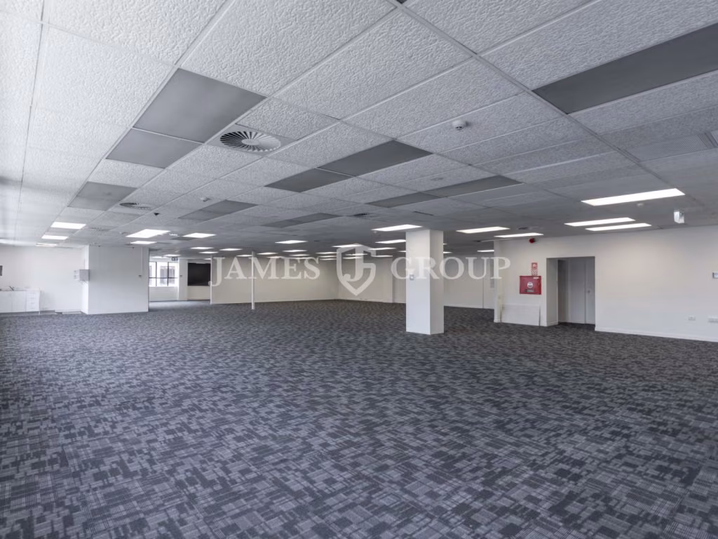 Elevate Your Business At 384 Manukau Road