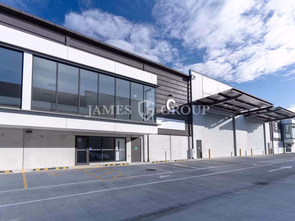 Near New Industrial | 12 Metre Stud Height
