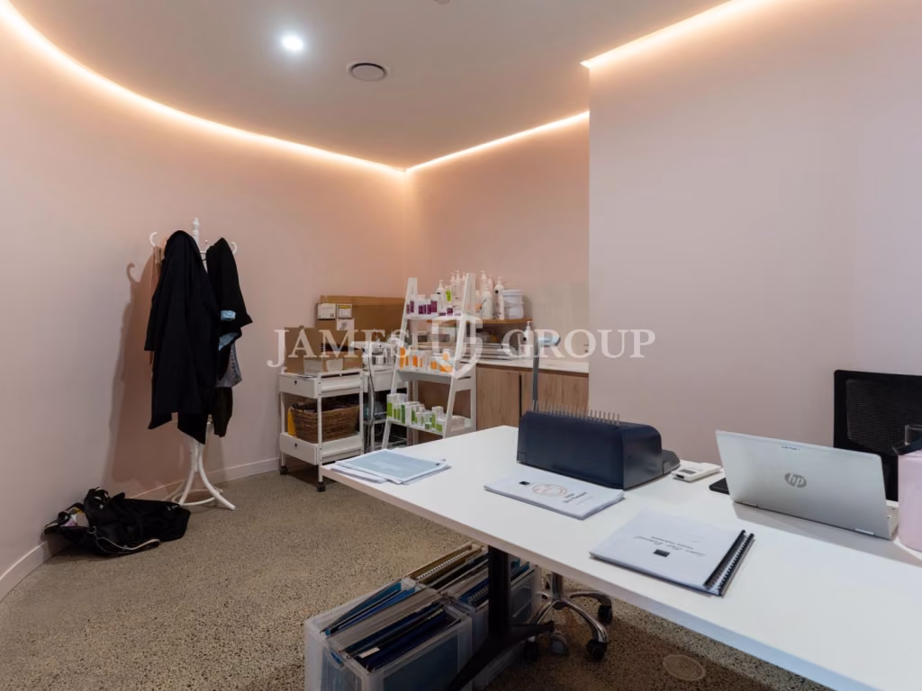 Rare High-quality Turnkey Clinic Opportunity