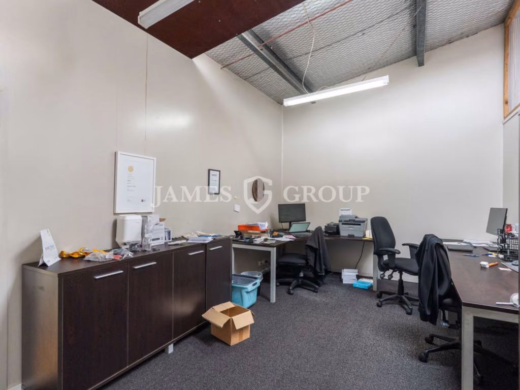 Rare Mount Eden Industrial Unit For Lease