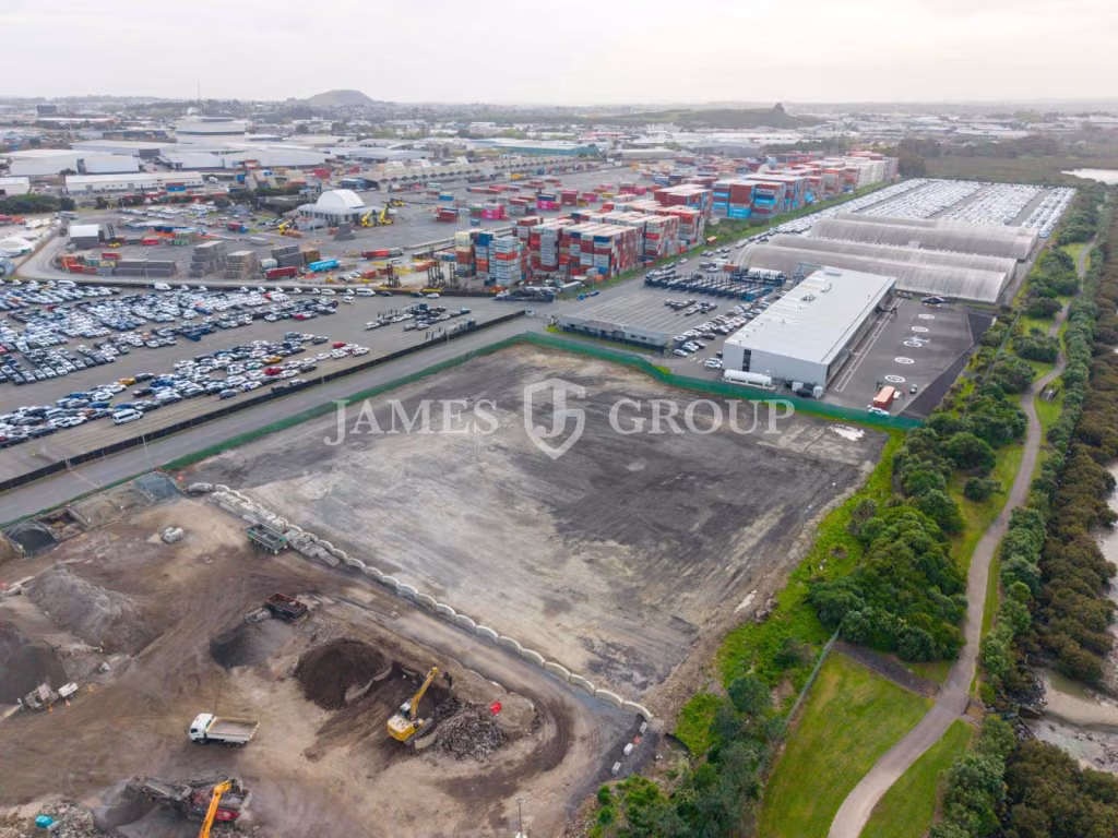 Heavy Industry Yard With Power & Water