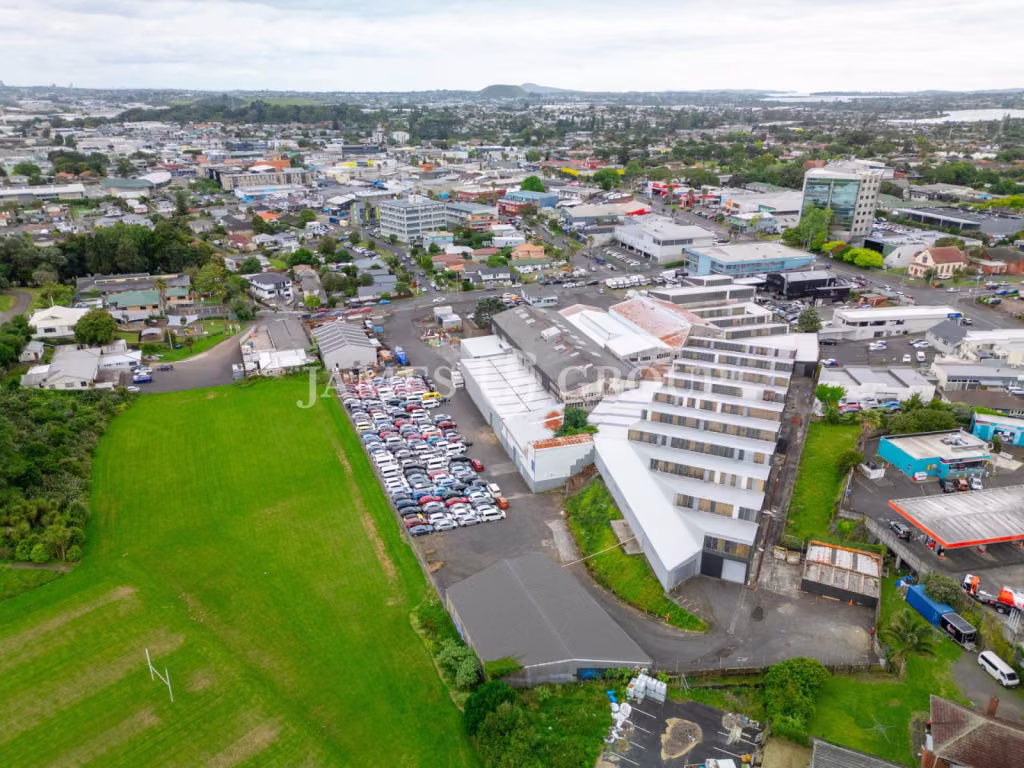 2,028sqm Cheap Warehouse With Short Term Options