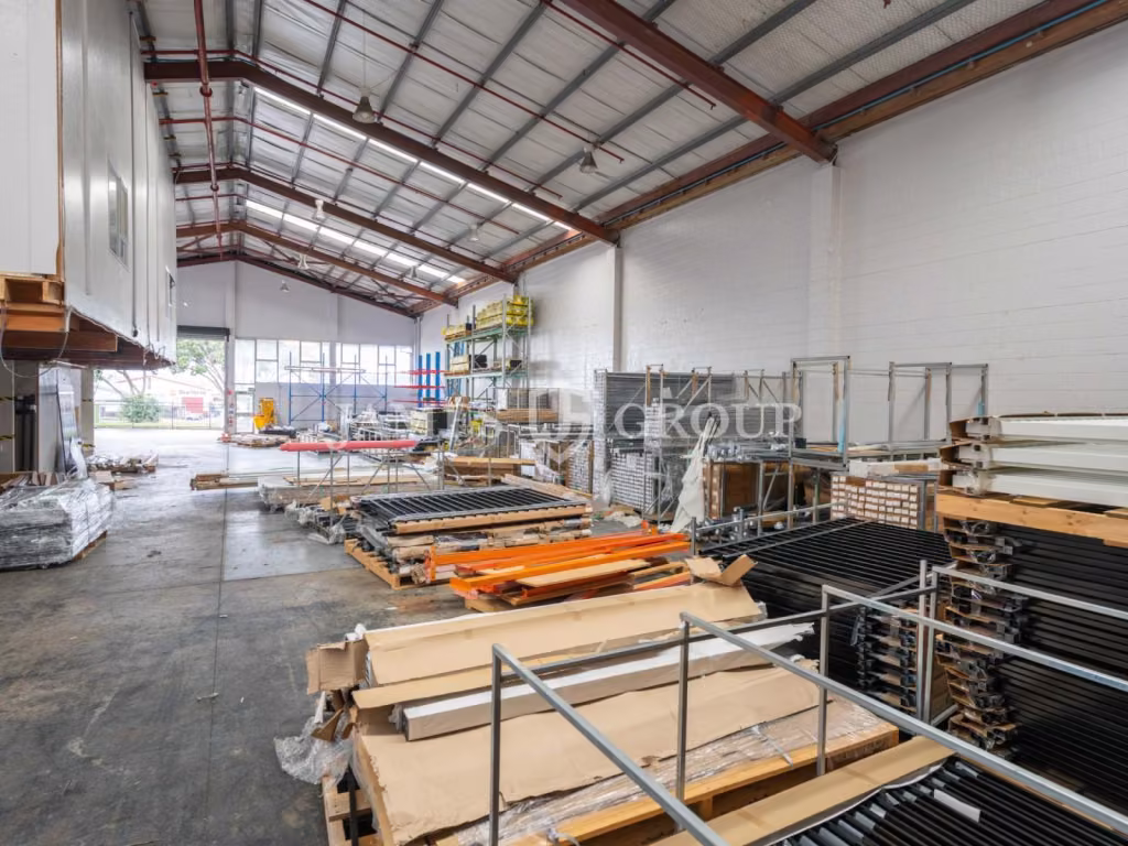 Patiki Road Warehouse & Yard | 867m²