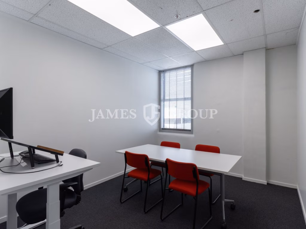 Prime 268m² Office With Parking