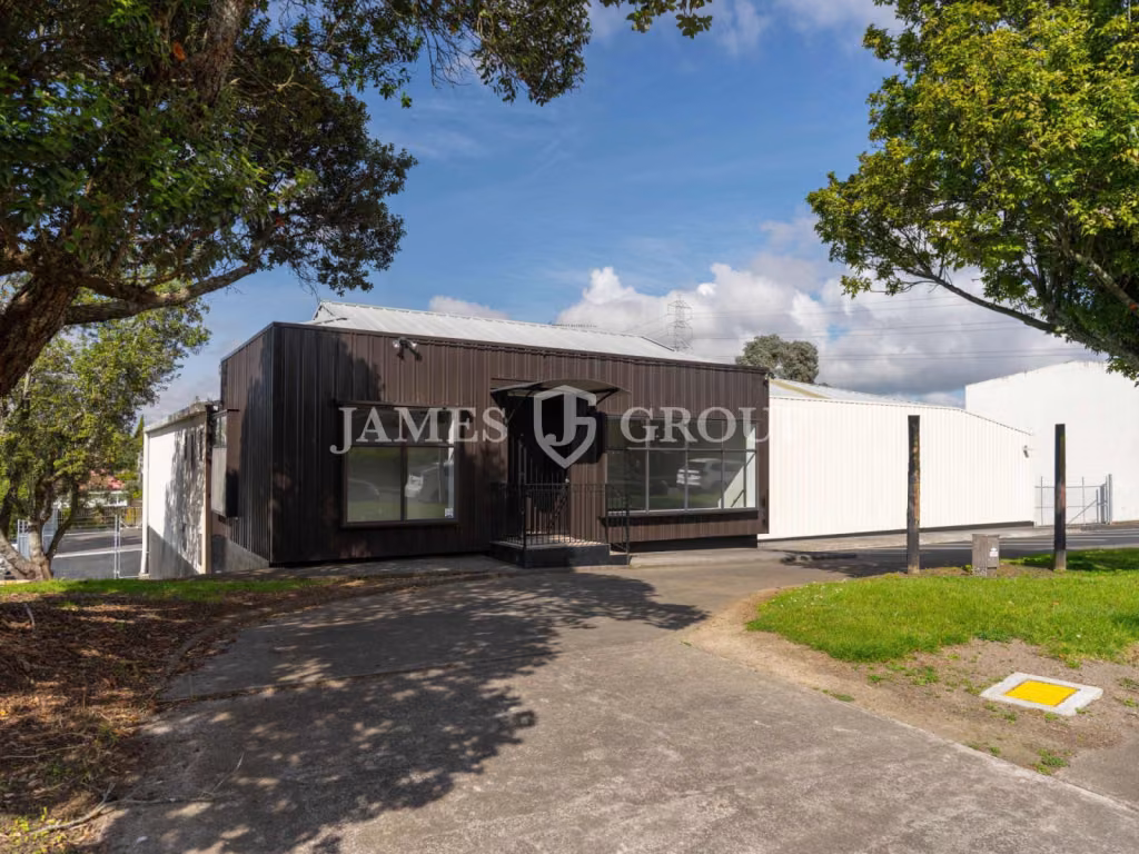 Yard Heavy Users! 1,725m² Yard & 693m² Building