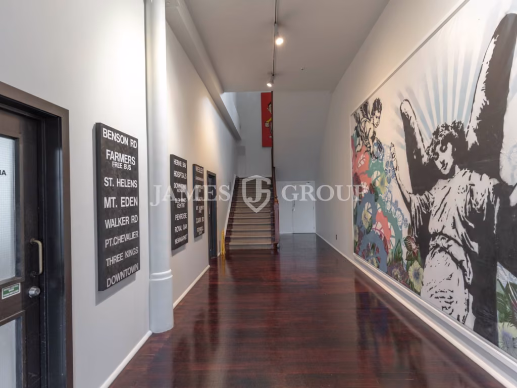 Kingsland Office With Authentic Character