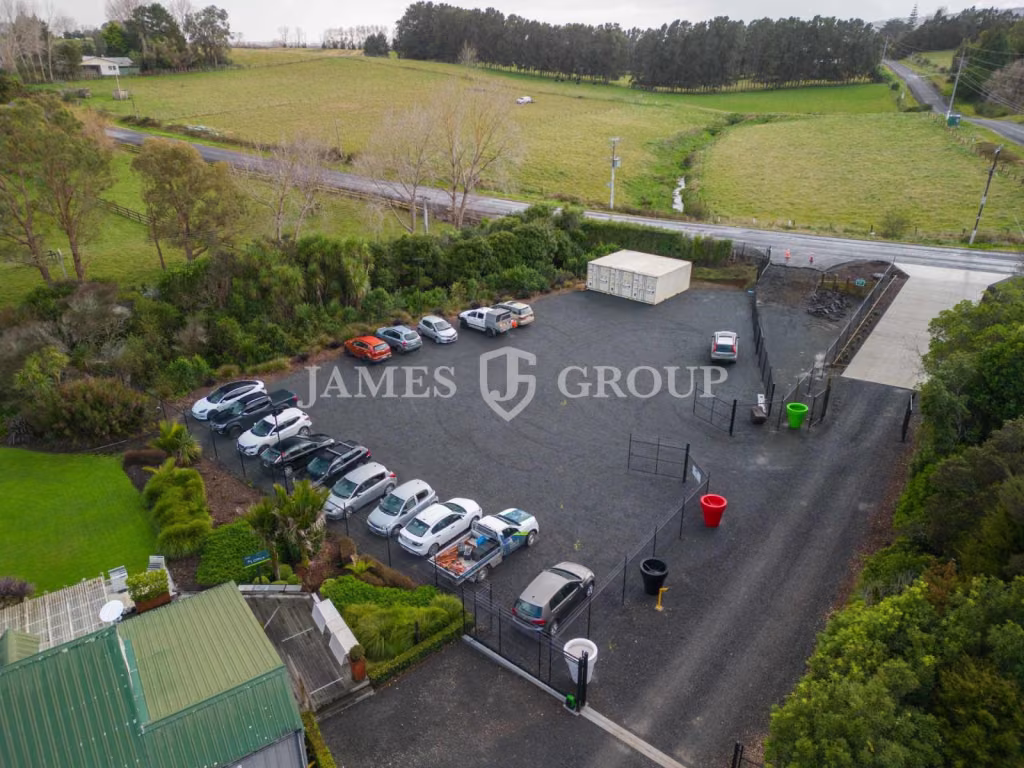 Flexible Options! Secure Yard, Office & Workshop