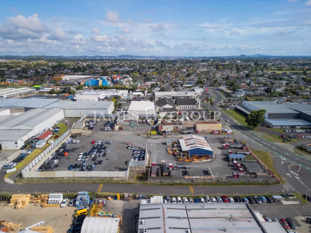 Industrial Yard With Workshop & Wash Bay