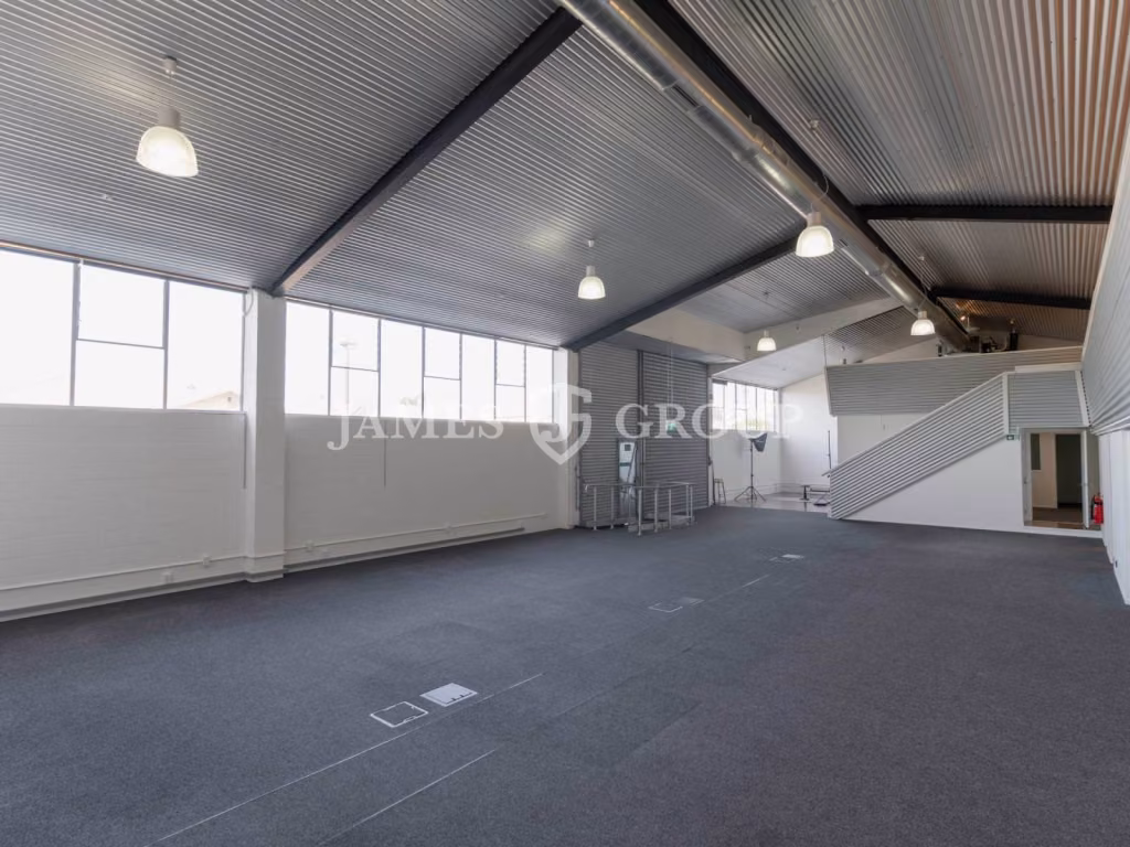 Versatile Corner Showroom | Grey Lynn