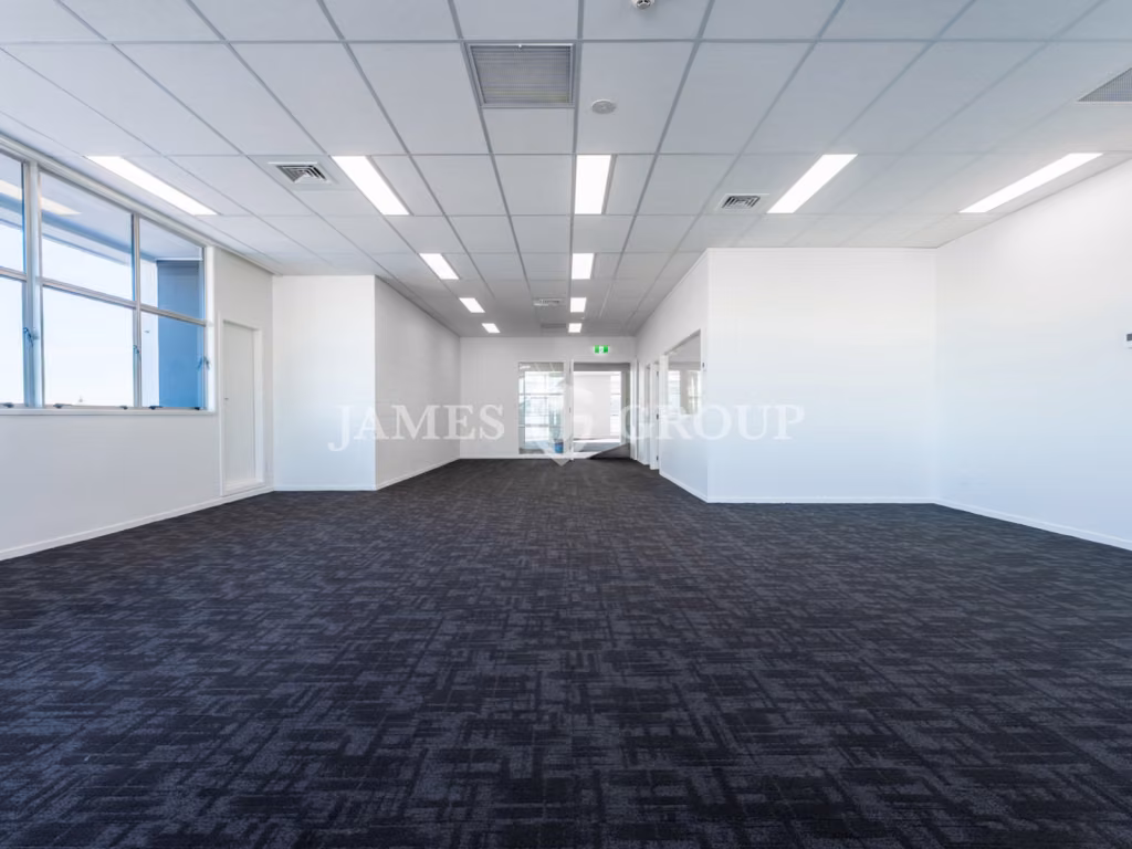 Modern 105m² Penrose Office With Onsite Parking