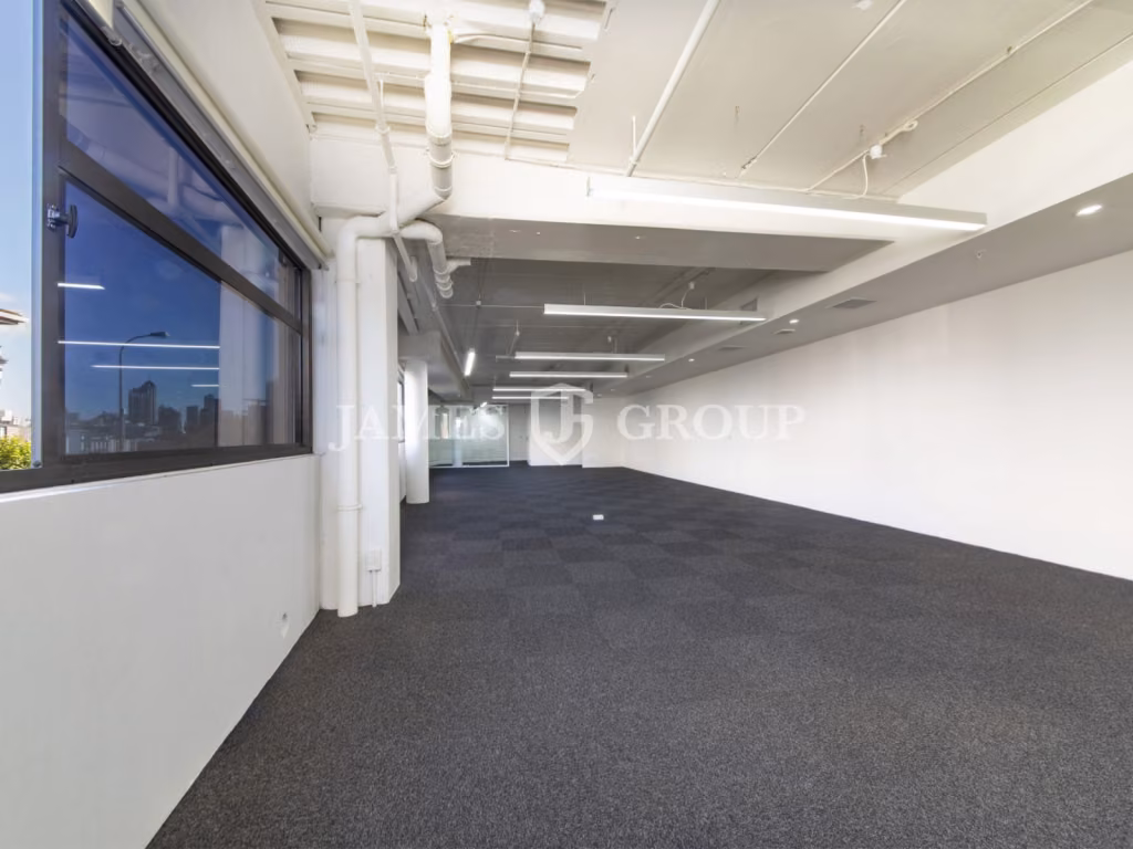 Polished Parnell Office With Meeting Rooms