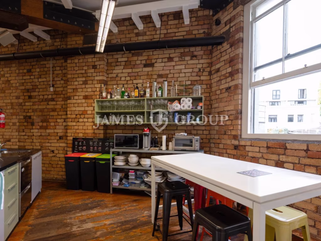 Elevate Your Business In The Saatchi Building