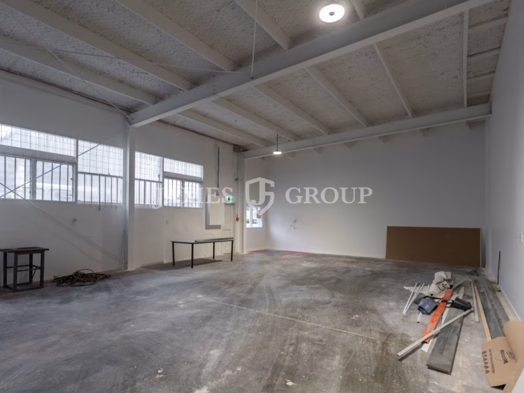 Refurbished 100m² Units On Great South Road