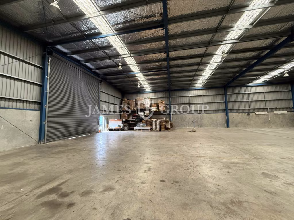 Purely Warehouse Space | 709m²
