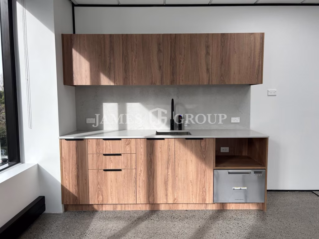 Smart North-facing Office – Shortland Centre