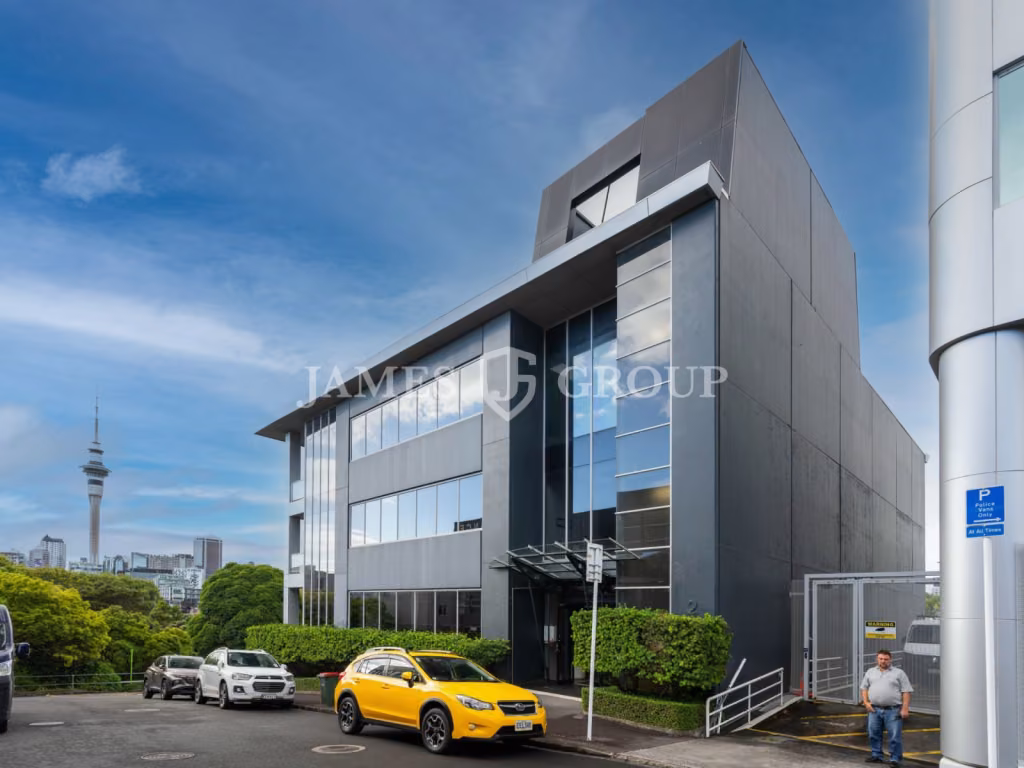 Rare Two-level Opportunity With Profile