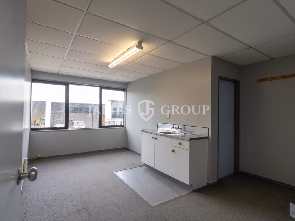 Well-presented Industrial Unit In Prime Wiri Spot