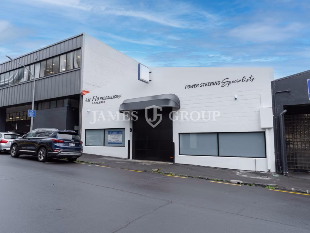 Standalone Newmarket Showroom