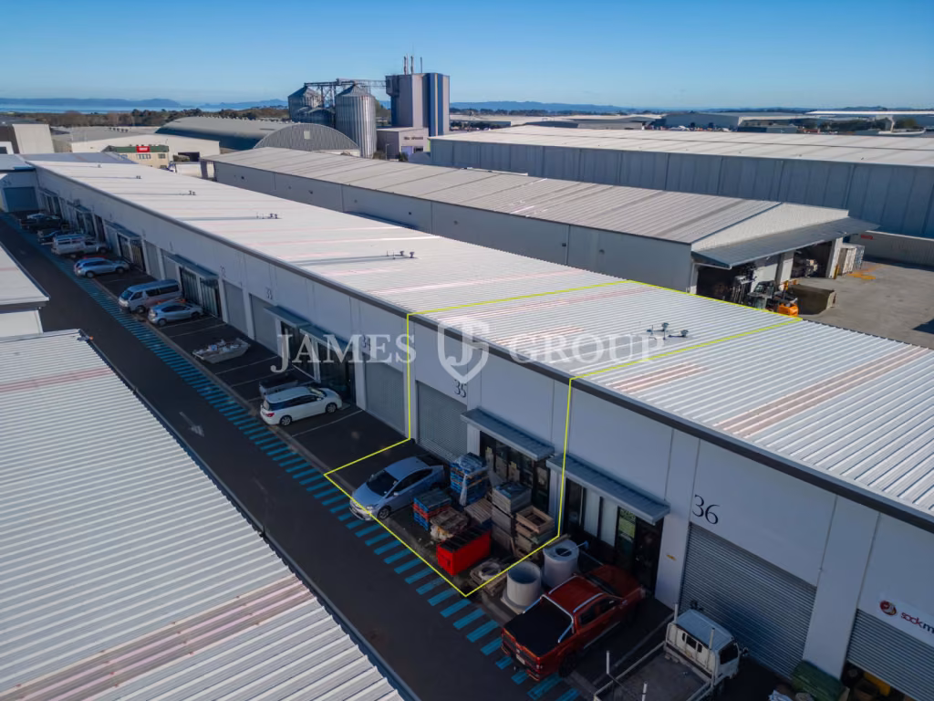 Modern Industrial Unit In Airport Proximity