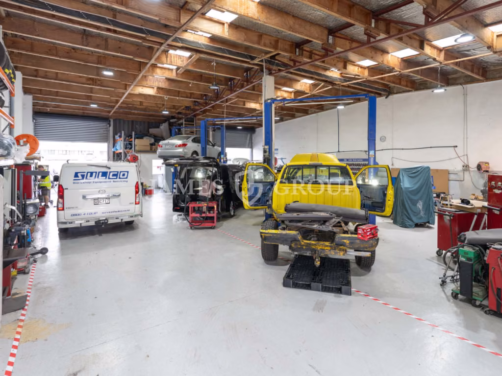 Versatile 397sqm Warehouse | Automotive Friendly