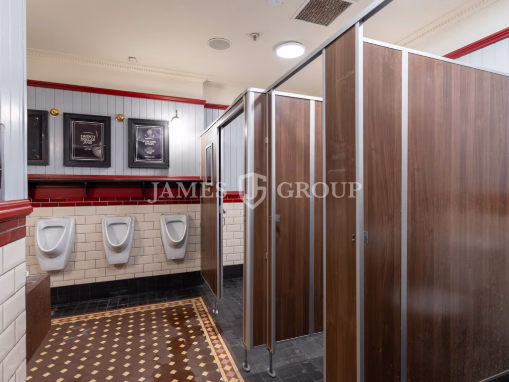 Full Floor Retail In Newmarket | 870sqm