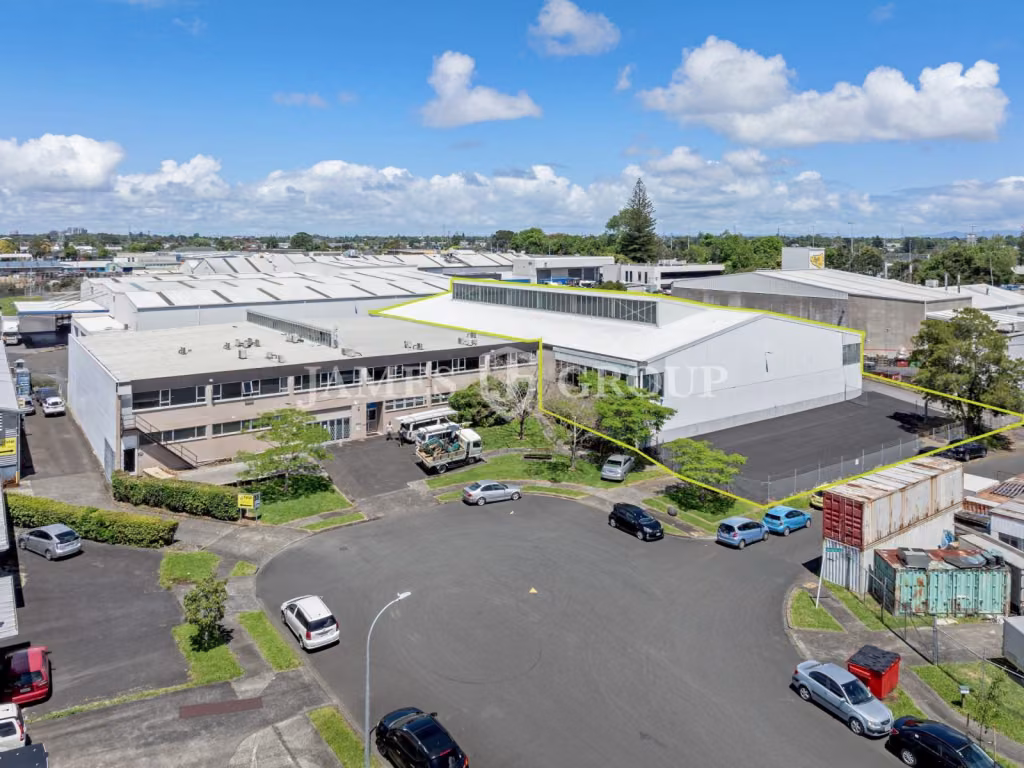 $165p/sqm With Dual Road Access