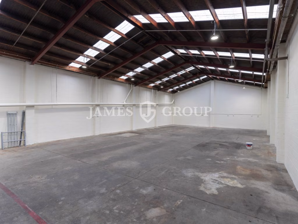 Versatile 427m² Industrial + Front Yard