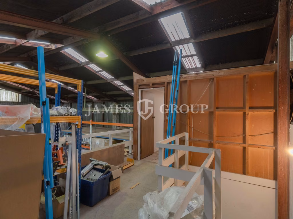 Yard-heavy Industrial With Drive-around Access
