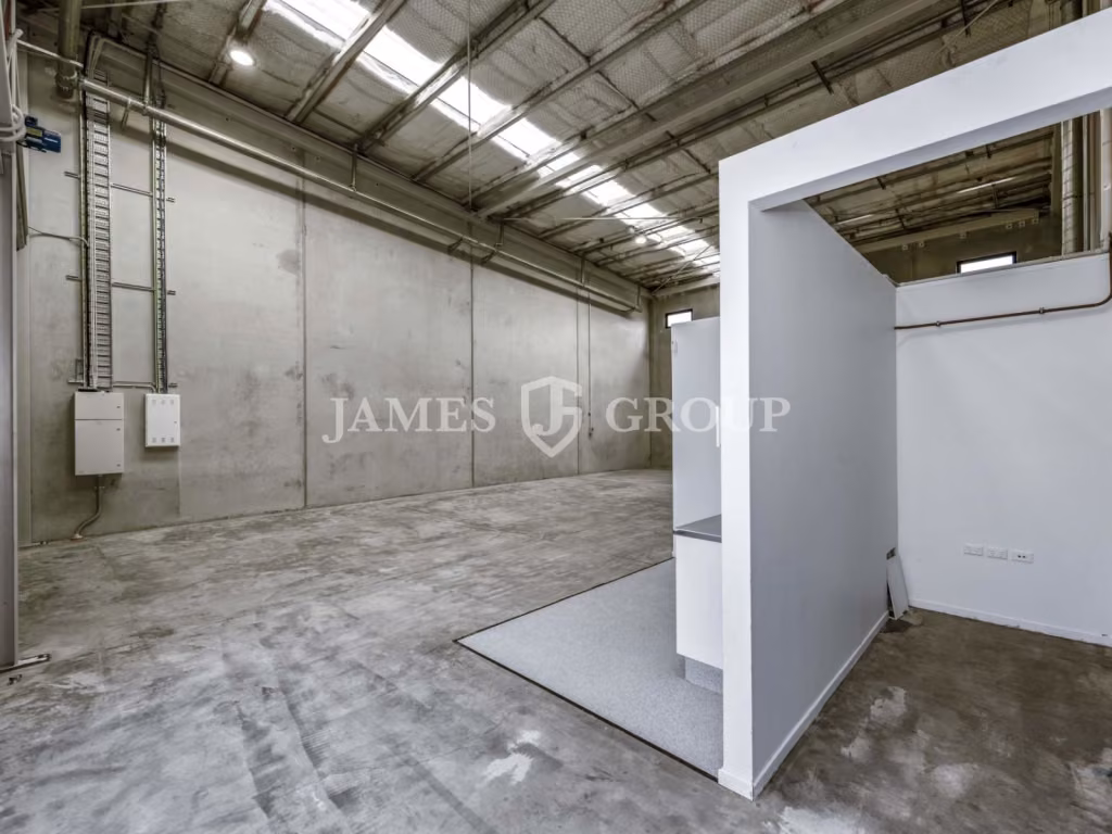A-grade Unit With Container Drop Area
