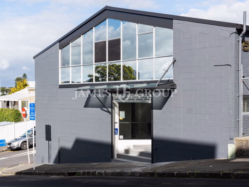 Versatile Corner Showroom | Grey Lynn
