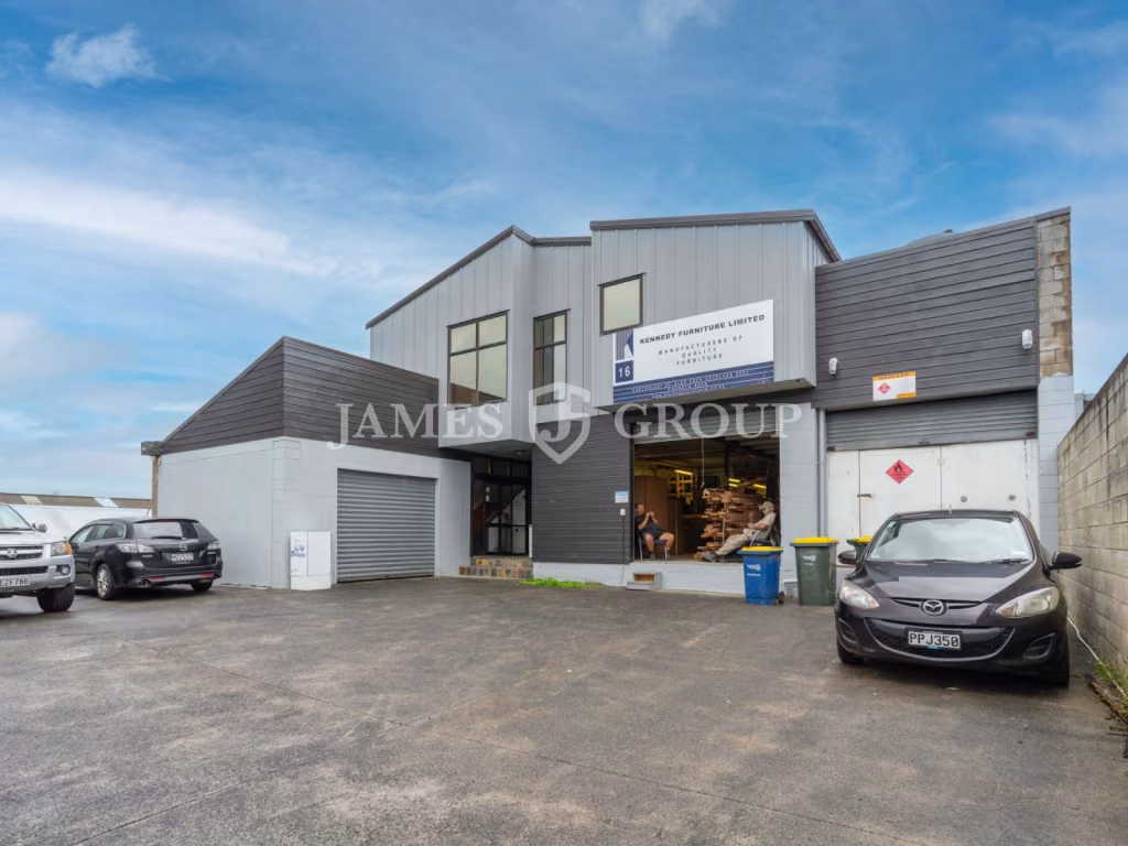 Kelston Warehouse + Parking | Refurb Underway