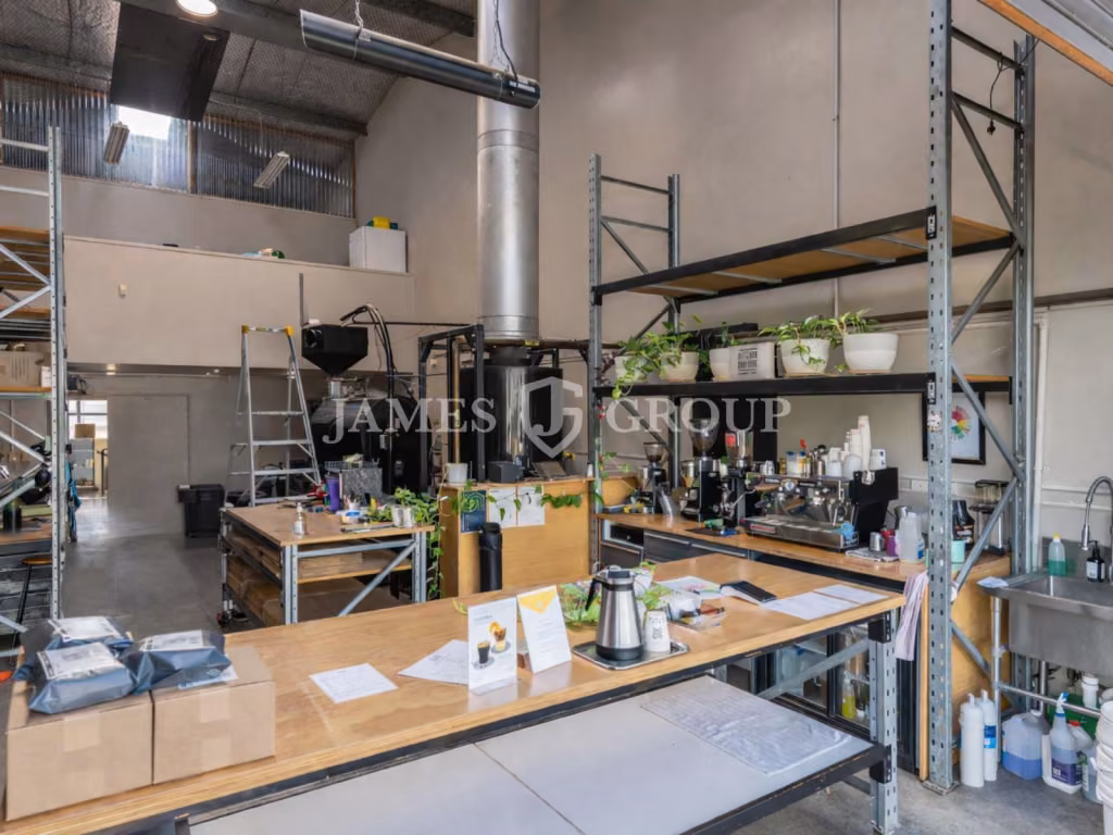 Rare Mount Eden Industrial Unit For Lease