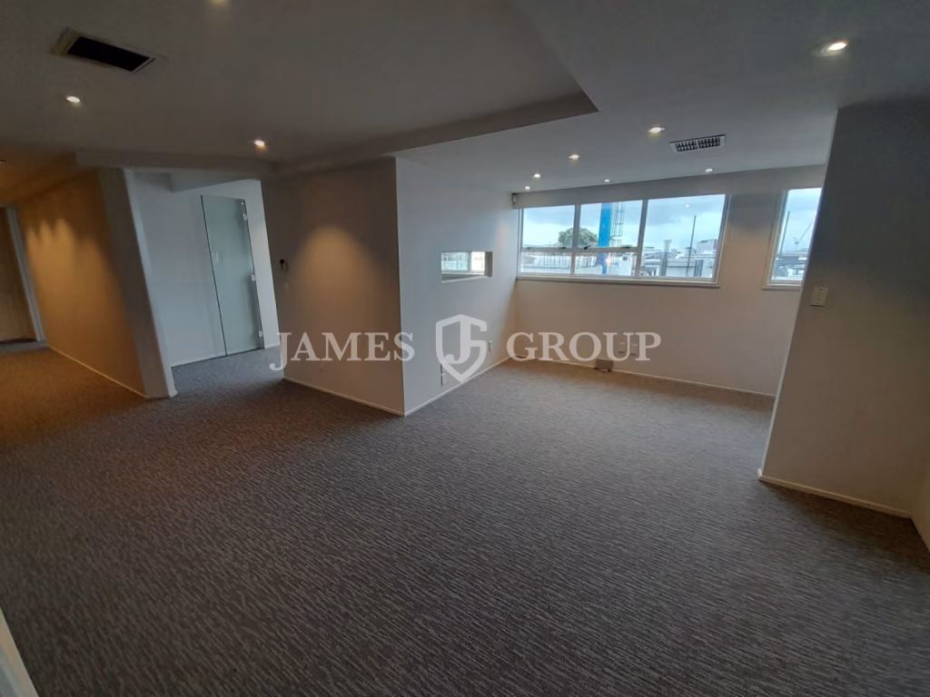 Versatile Eden Terrace Office + Secure Parking