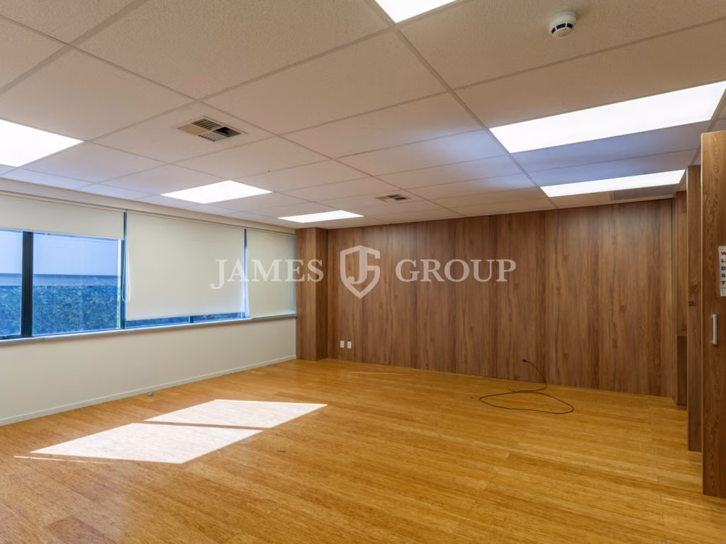 Prime Location With Excellent Street Visibility