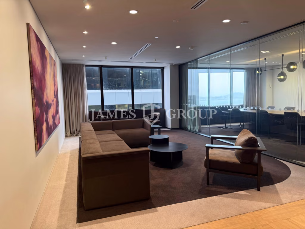 Level 10 Office With Full Fit-out – Commercial Bay