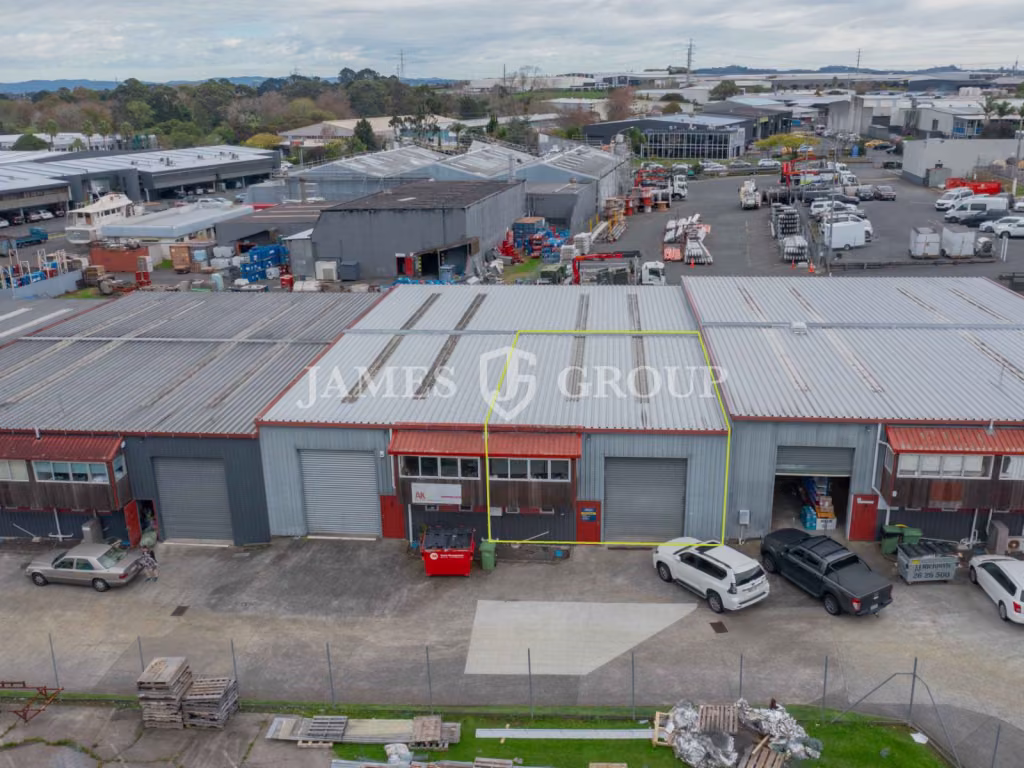Secure Industrial Unit In Drive-around Complex