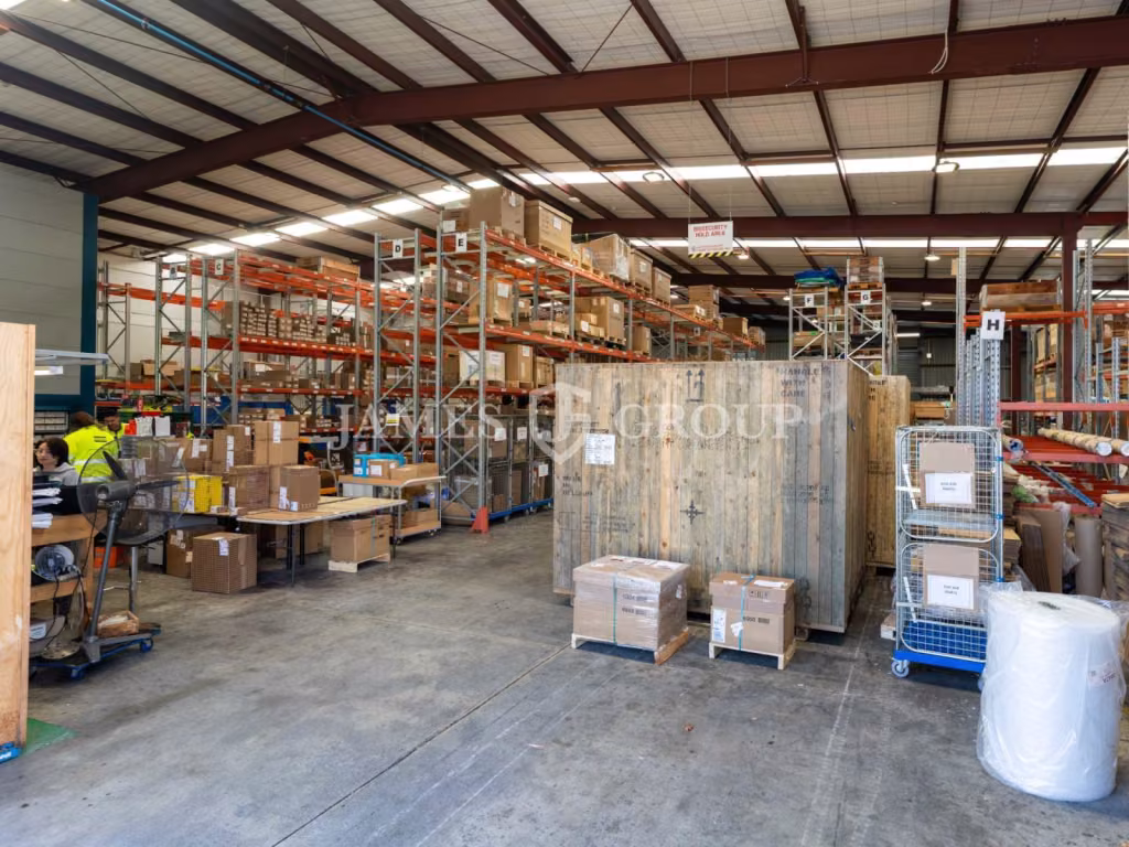 Industrial Hq | 1,147sqm Warehouse – 574sqm Office