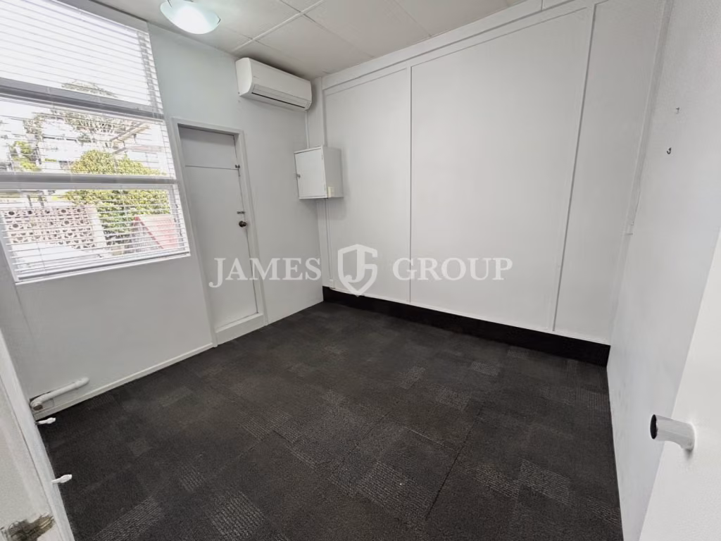 Tidy 65m² St Heilers Office With Meeting Room
