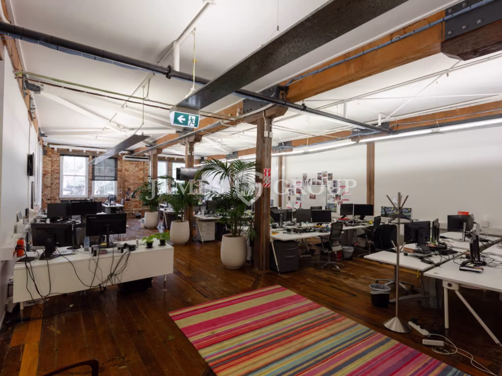 Elevate Your Business In The Saatchi Building