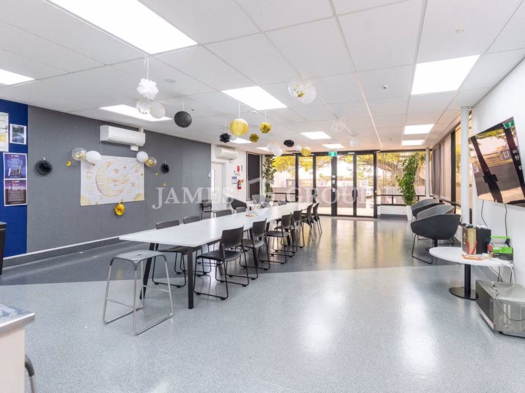 Exceptional Mt Wellington Hq – 2,994sqm