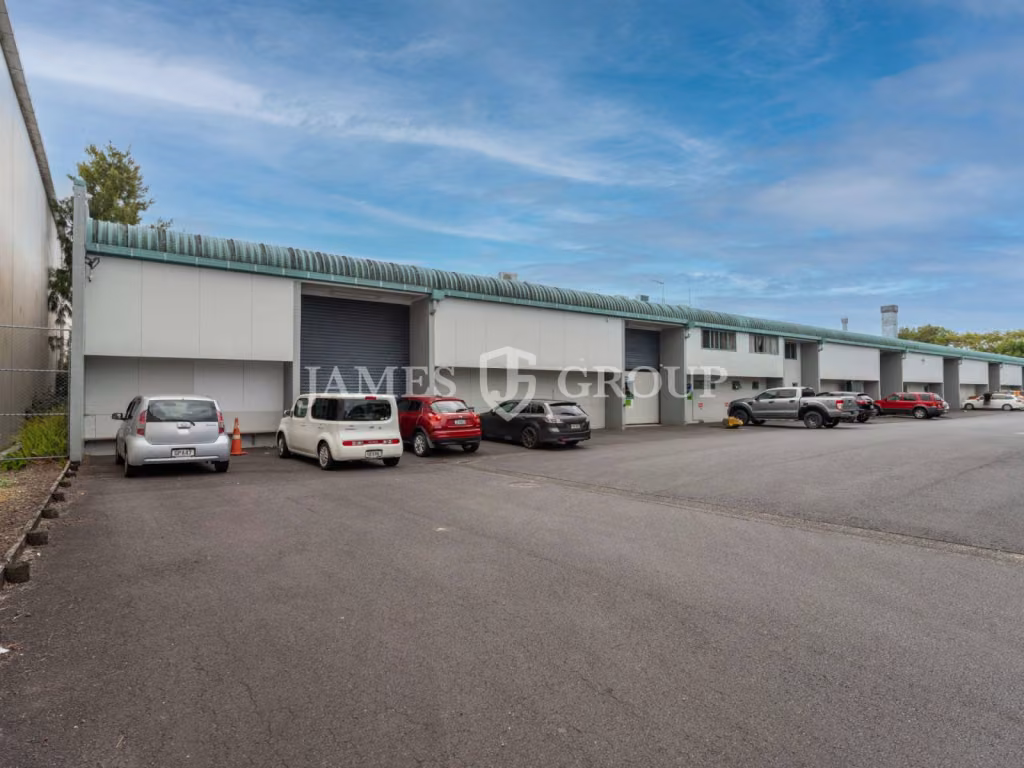 High Stud Henderson Warehouse + Mpi Approved Yard