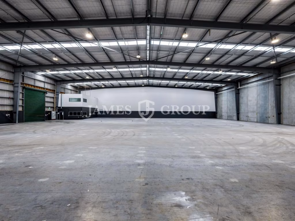 2,048sqm A-grade Warehouse With 1,255sqm Yard