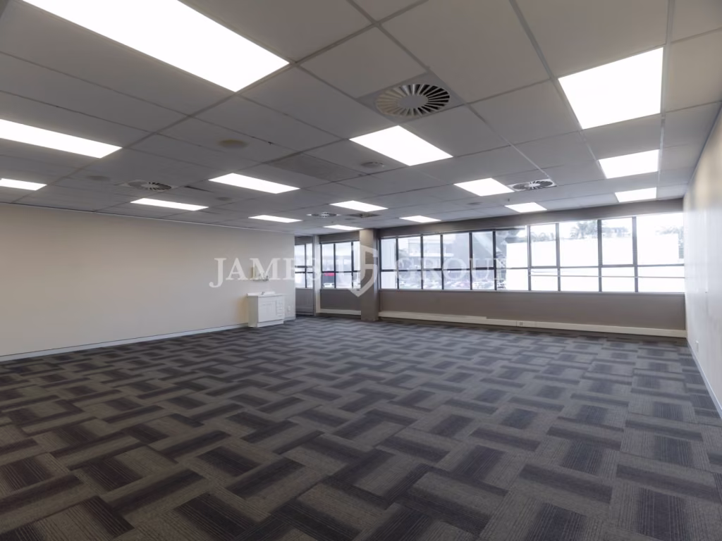 Bright, Refurbished 87sqm Office In Central Epsom