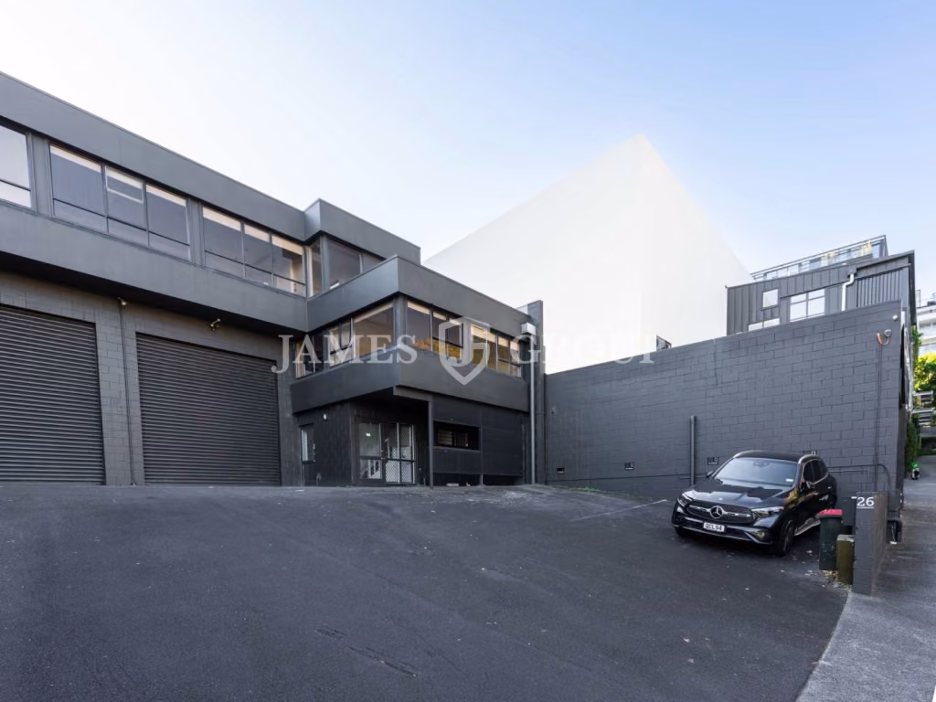 City Fringe Office + Industrial Combo