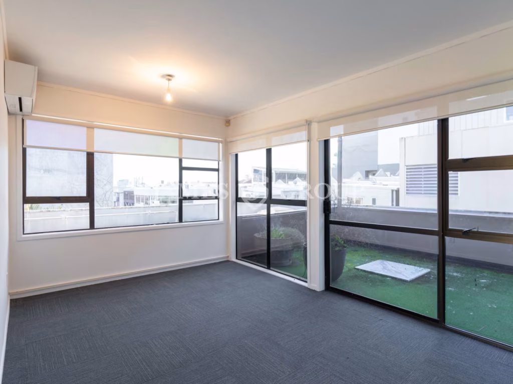 City Fringe Office + Industrial Combo