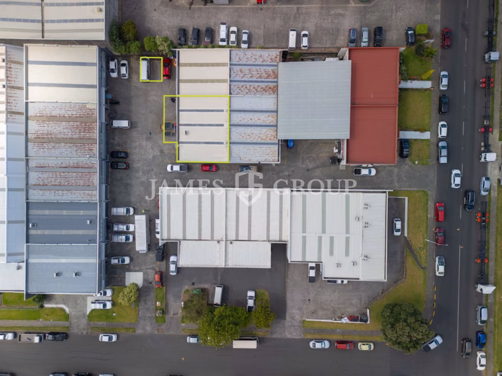 Hobill Ave Industrial In Dual Access Complex