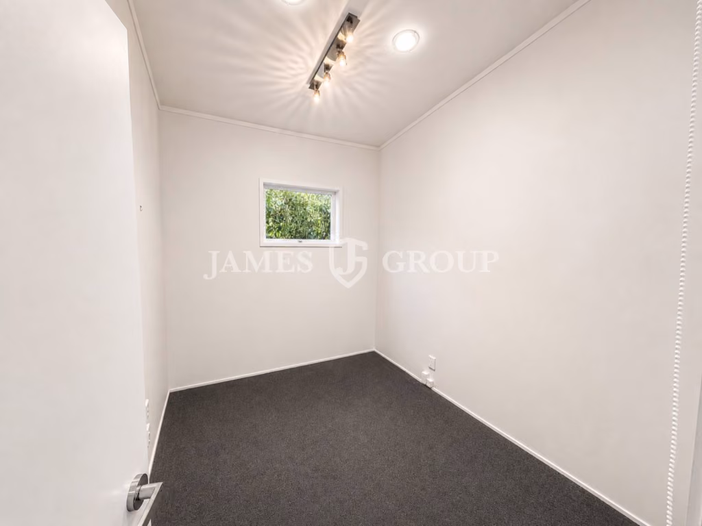 Versatile Ground Floor Office Or Retail