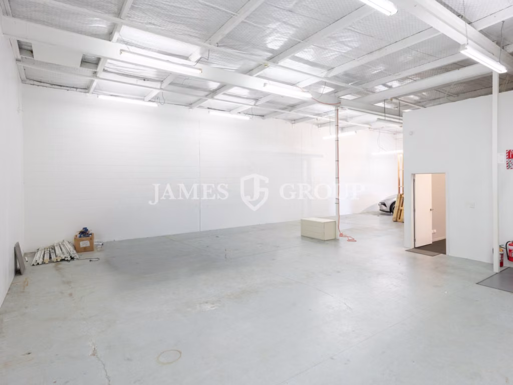 Grey Lynn Office / Studio With Roller Door
