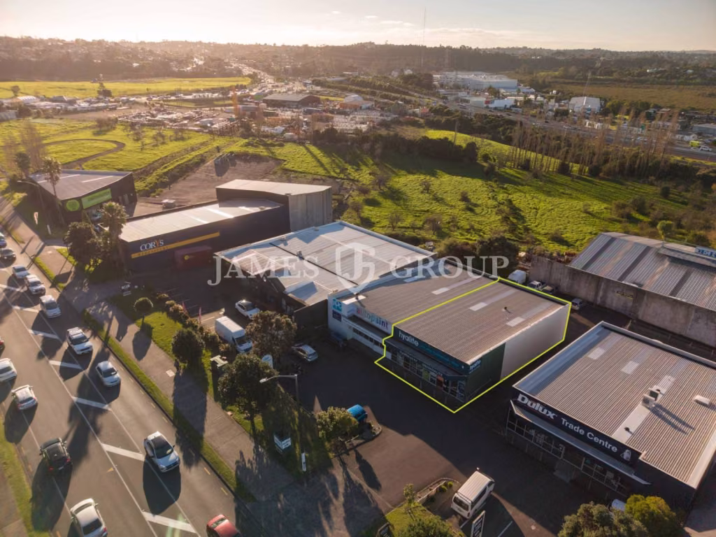 Central Park Drive –  Trade Retail Warehouse