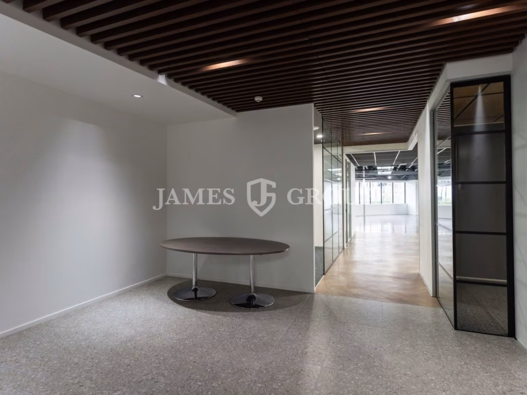 Modern Grafton Office With Flexible Fit-out
